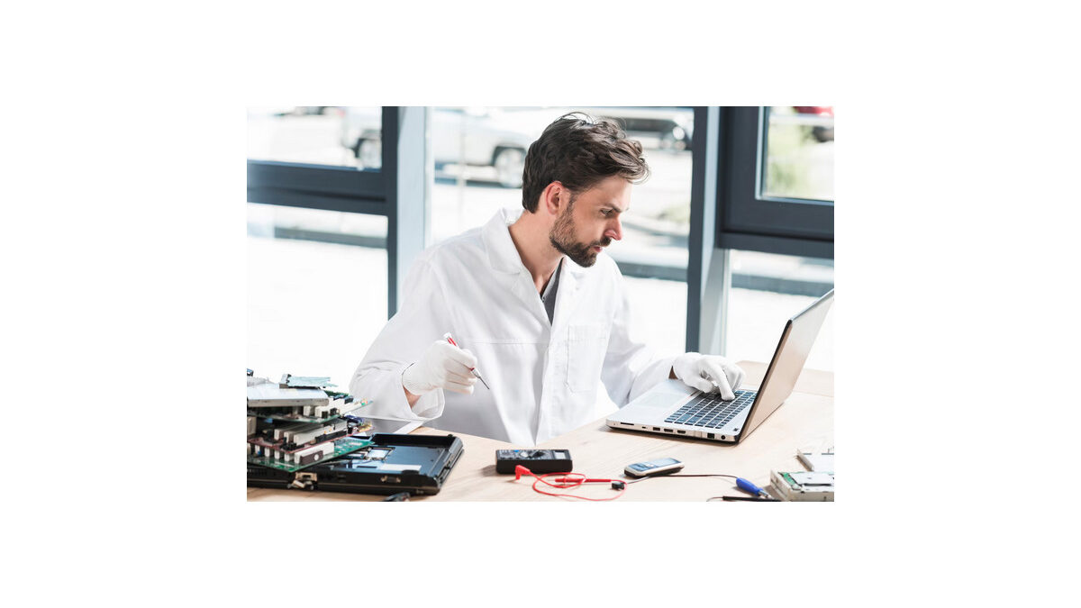 Embedded Engineer: Top 5 Services While Hiring [2025]