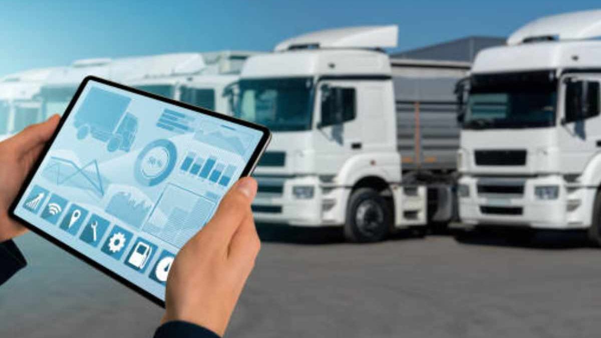 Why Trucking Companies Need A Fleet Management Software?