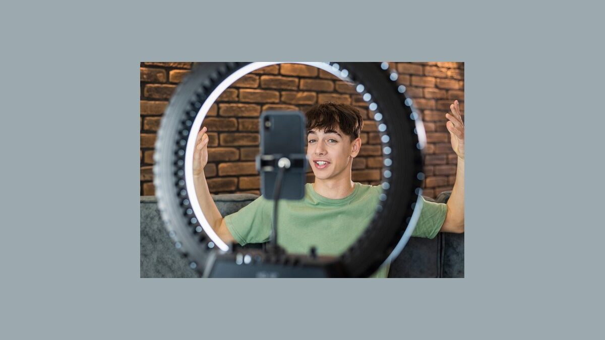 How to add TikTok video effects