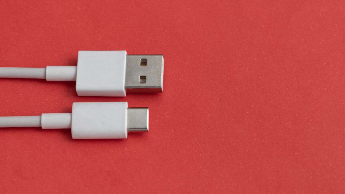 What is a USB? – Definition, Uses, Types and More