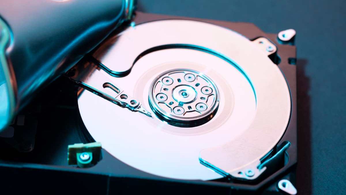 What is HHD (Hybrid Hard Drives)? Definition, Advantages and More